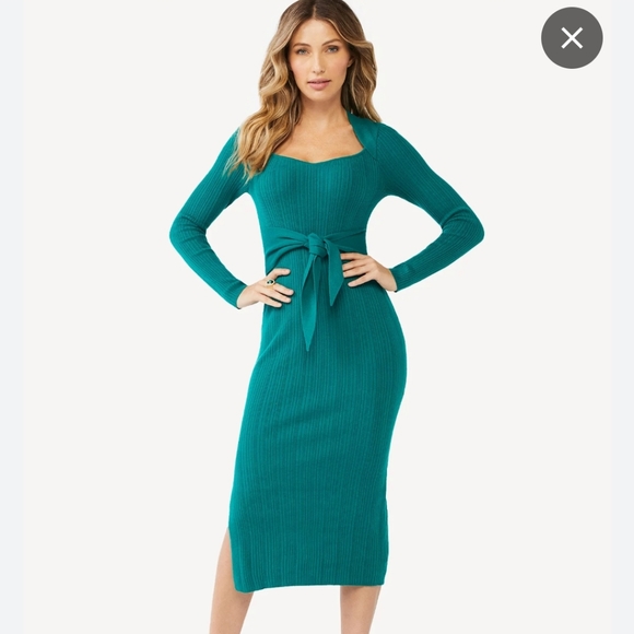 SALE⚡️NWT SOFIA JEANS BELT KNIT DRESS - Picture 1 of 5